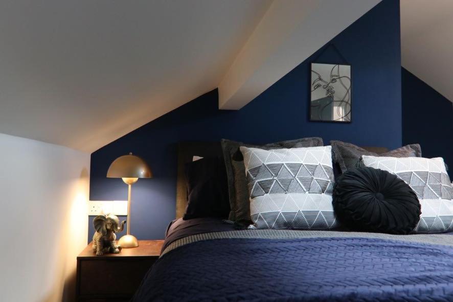 Boutique 5 Bed Home On Birdwell Road - Free Parking シェフィールド エクステリア 写真