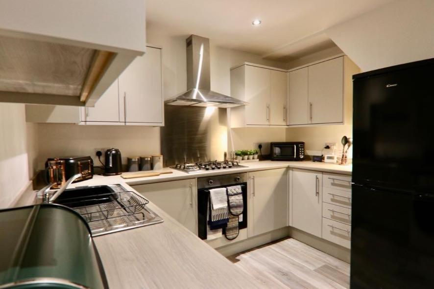 Boutique 5 Bed Home On Birdwell Road - Free Parking シェフィールド エクステリア 写真