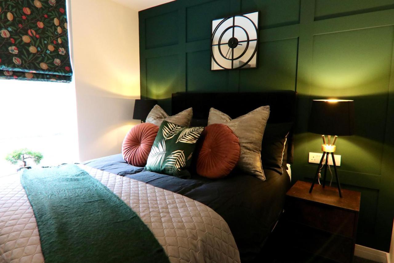 Boutique 5 Bed Home On Birdwell Road - Free Parking シェフィールド エクステリア 写真
