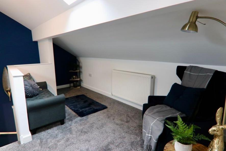 Boutique 5 Bed Home On Birdwell Road - Free Parking シェフィールド エクステリア 写真